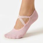 care essence Pilates Pink Socks0
